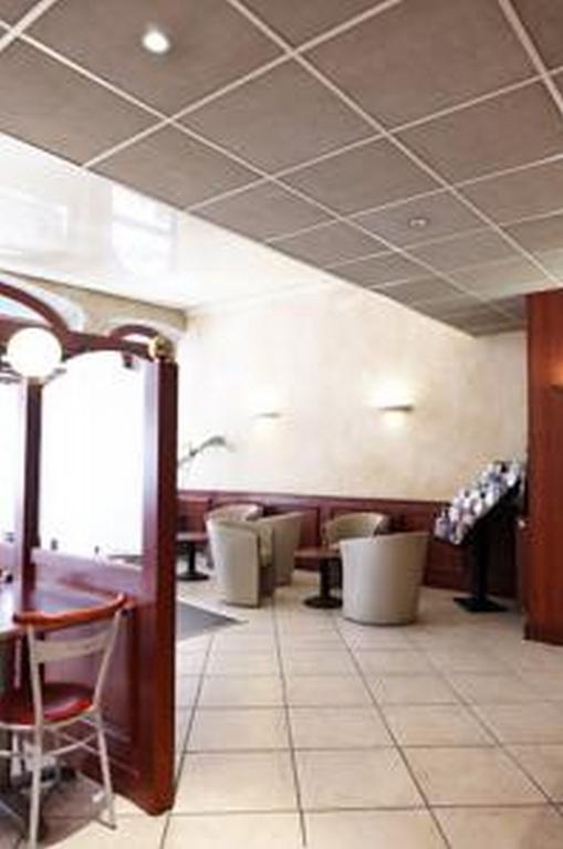 Hotel Moderne Lyon Bagian luar foto
